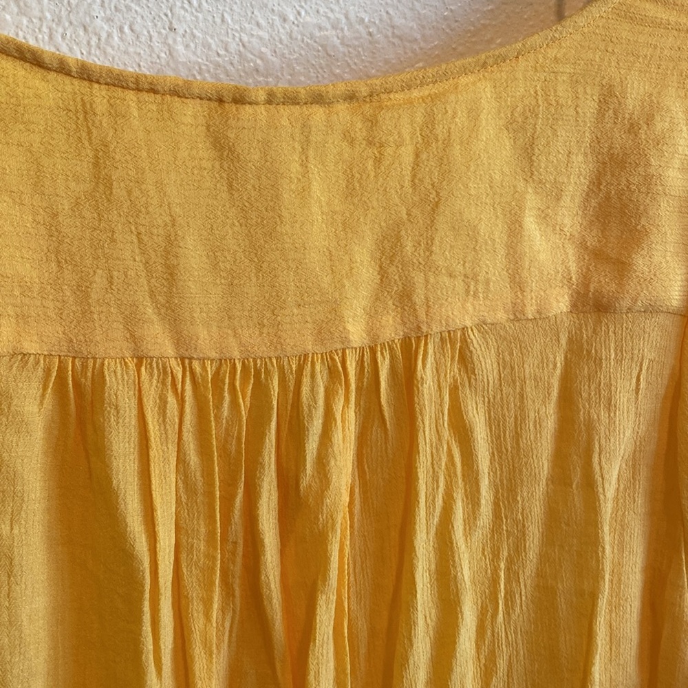 Lularoe yellow L gauze type top - Picture 3 of 6